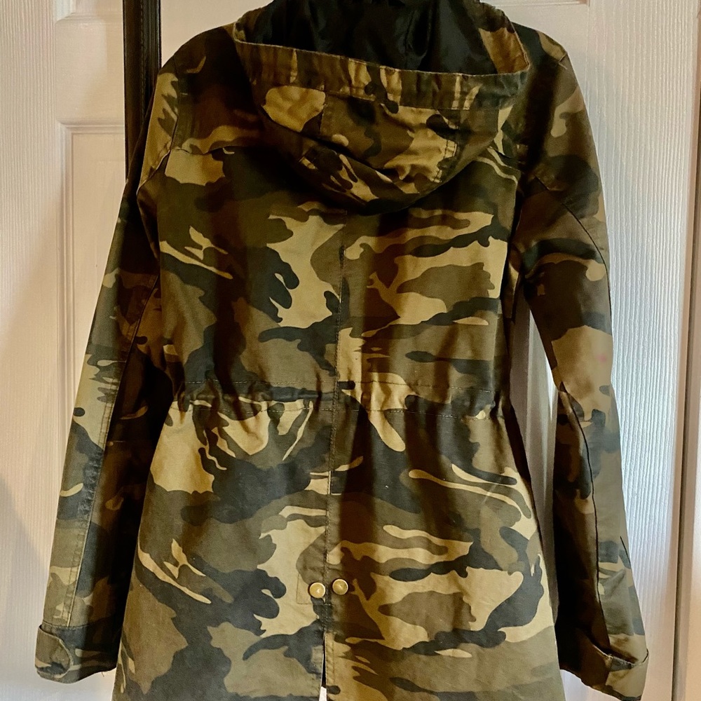 Super Cute Camo Jacket - image 3